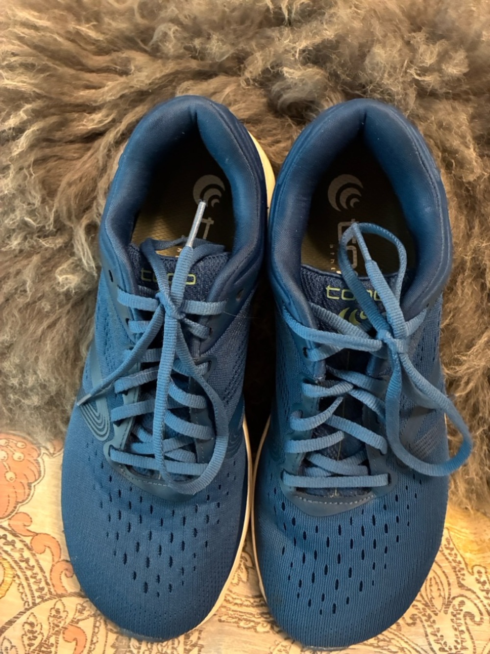 Blue Women's Topo Athletic Running Shoes -magnify 4